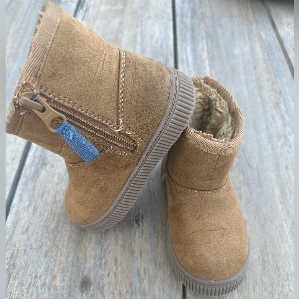 Faux Sherpa Lined Toddler Boots.